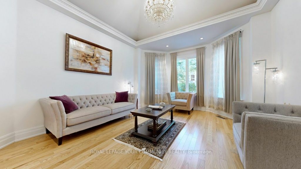 Property Photo:  43 Denham Dr  ON L4C 6H7 