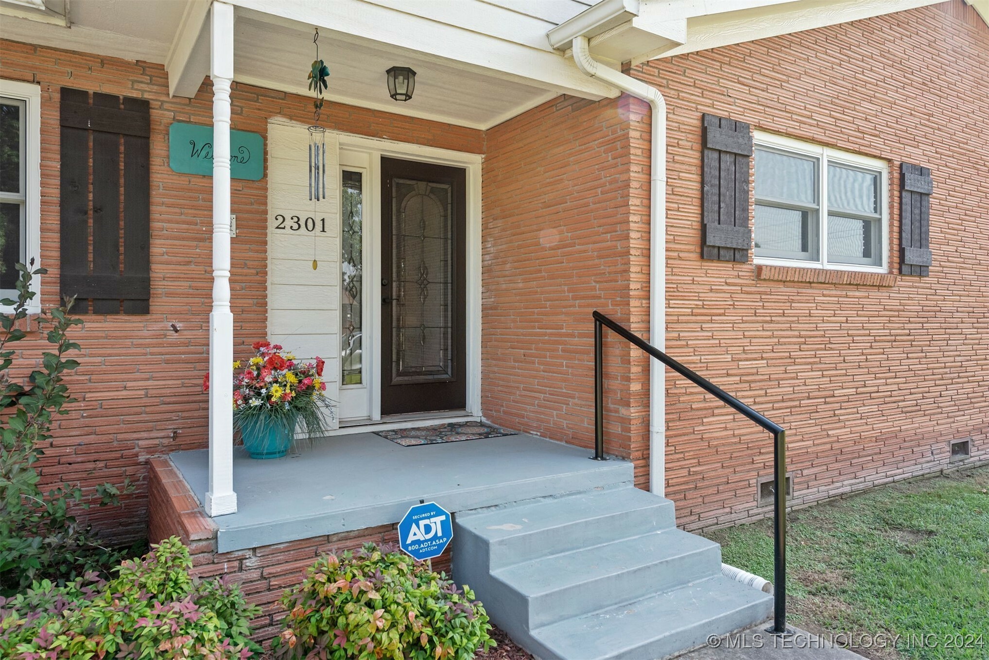 Property Photo:  2301 Denison Street  OK 74401 