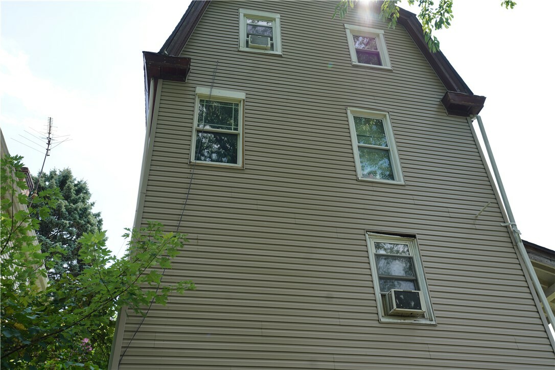 Property Photo:  112 Marylea Ave  PA 15227 