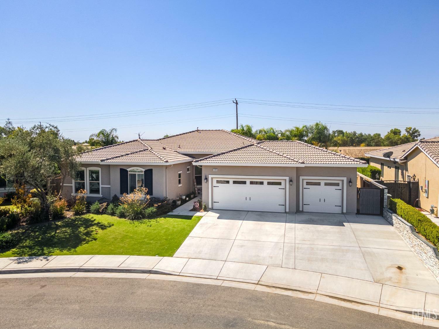 Property Photo:  14905 Ella Jane Way  CA 93314 