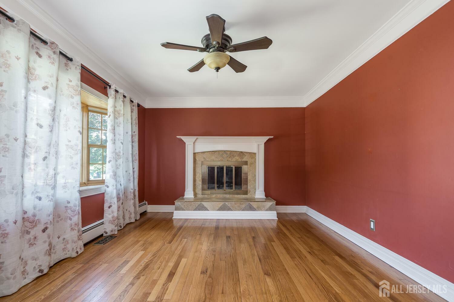 Property Photo:  17 Market Street  NJ 08817 