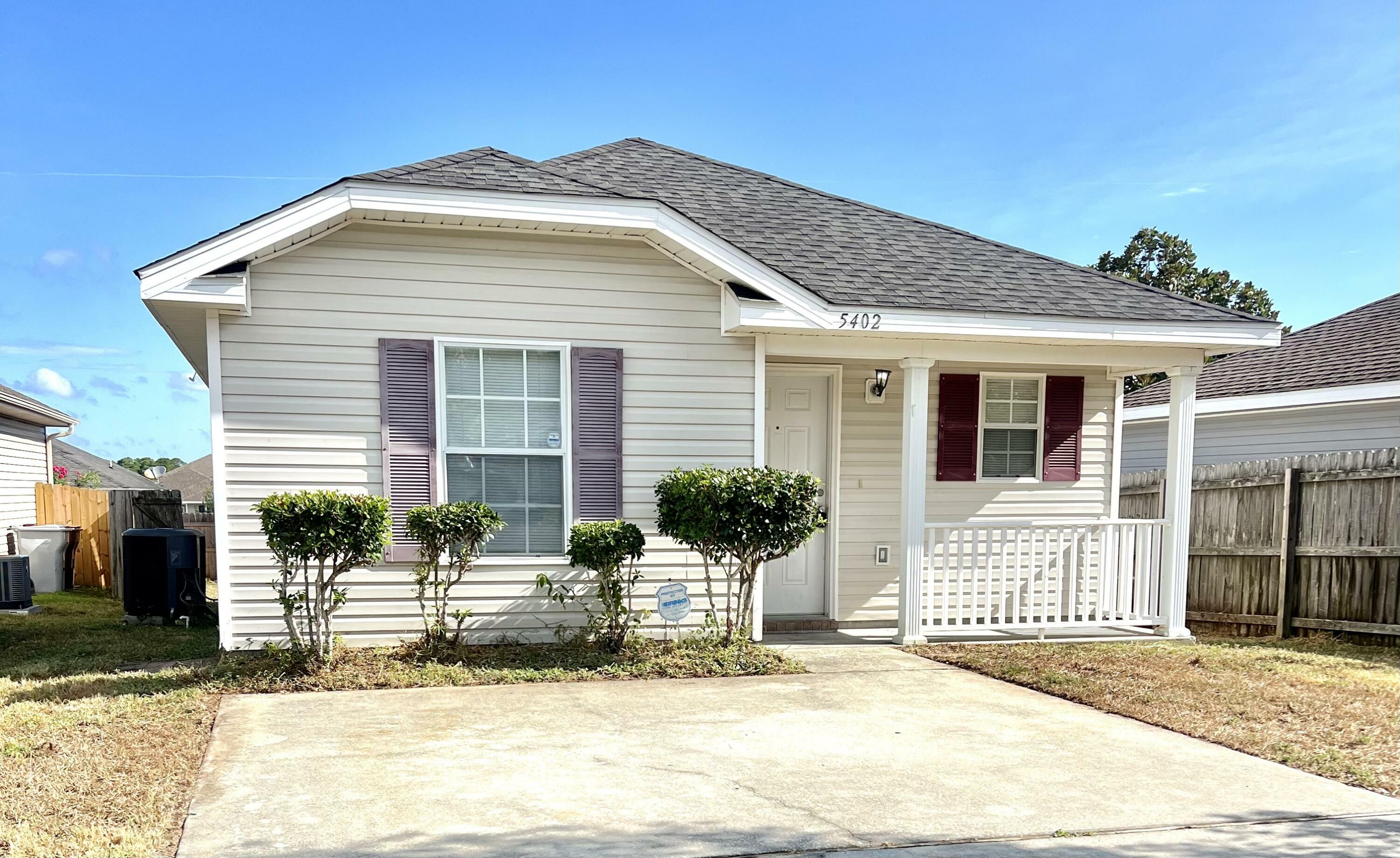 Property Photo:  5402 Fawn Ridge Drive  FL 32563 