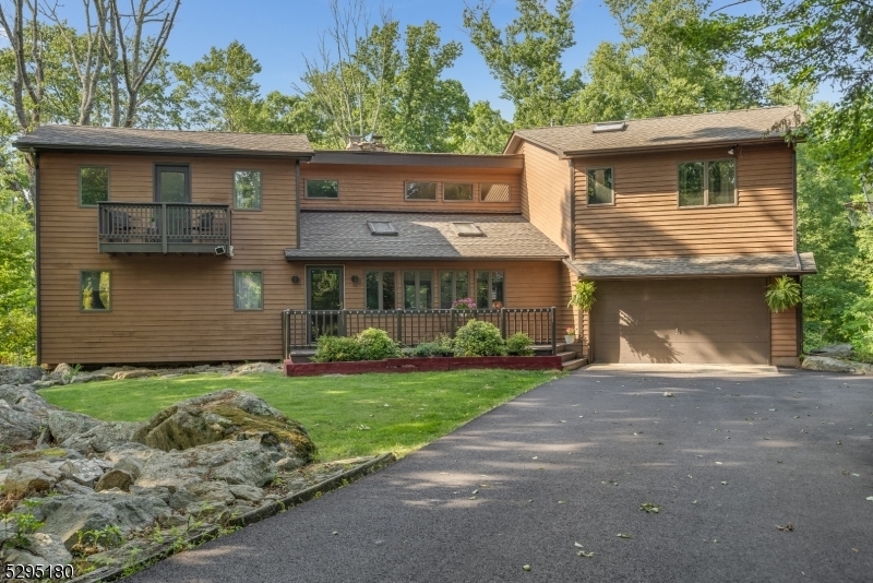 Property Photo:  12 Symonds Ln  NJ 08826 