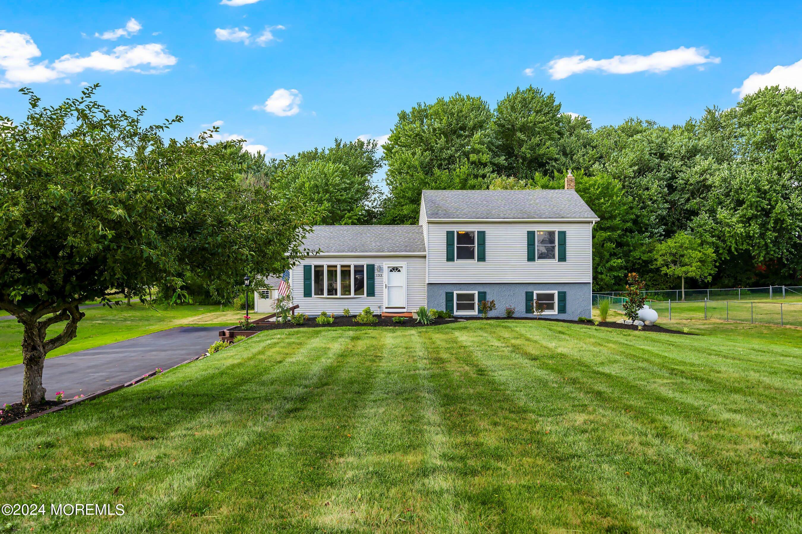 Property Photo:  133 Chesterfield Arneytown Road  NJ 08562 