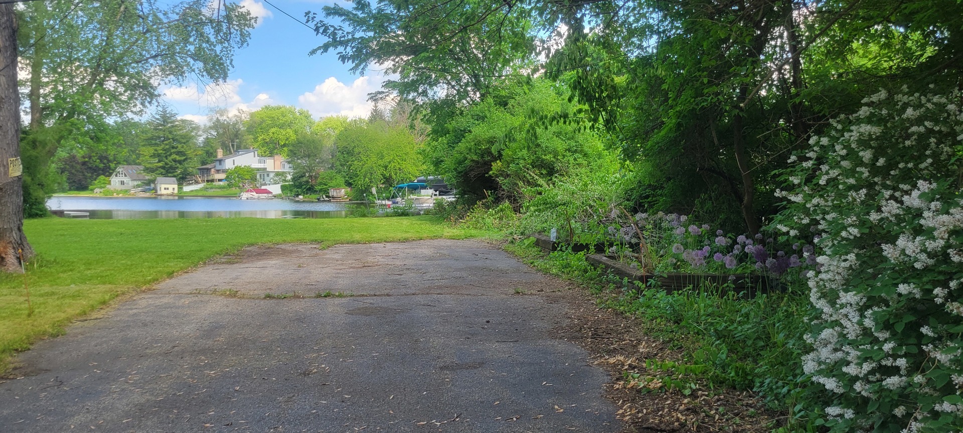 Property Photo:  228 South Shore Drive  IL 60042 