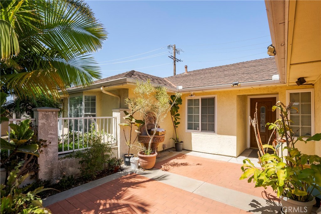 Property Photo:  6001 Glenwood Drive  CA 92647 