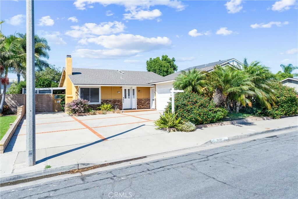 9401 Castlegate Drive  Huntington Beach CA 92646 photo