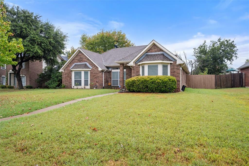 Property Photo:  4241 Briar Hill Drive  TX 75052 