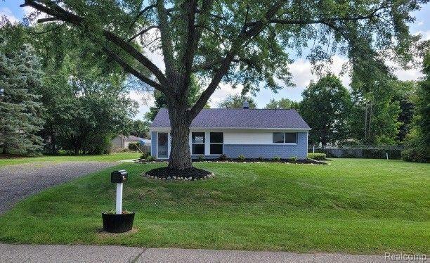 4736 Summerhill Drive  Independence Twp MI 48346 photo