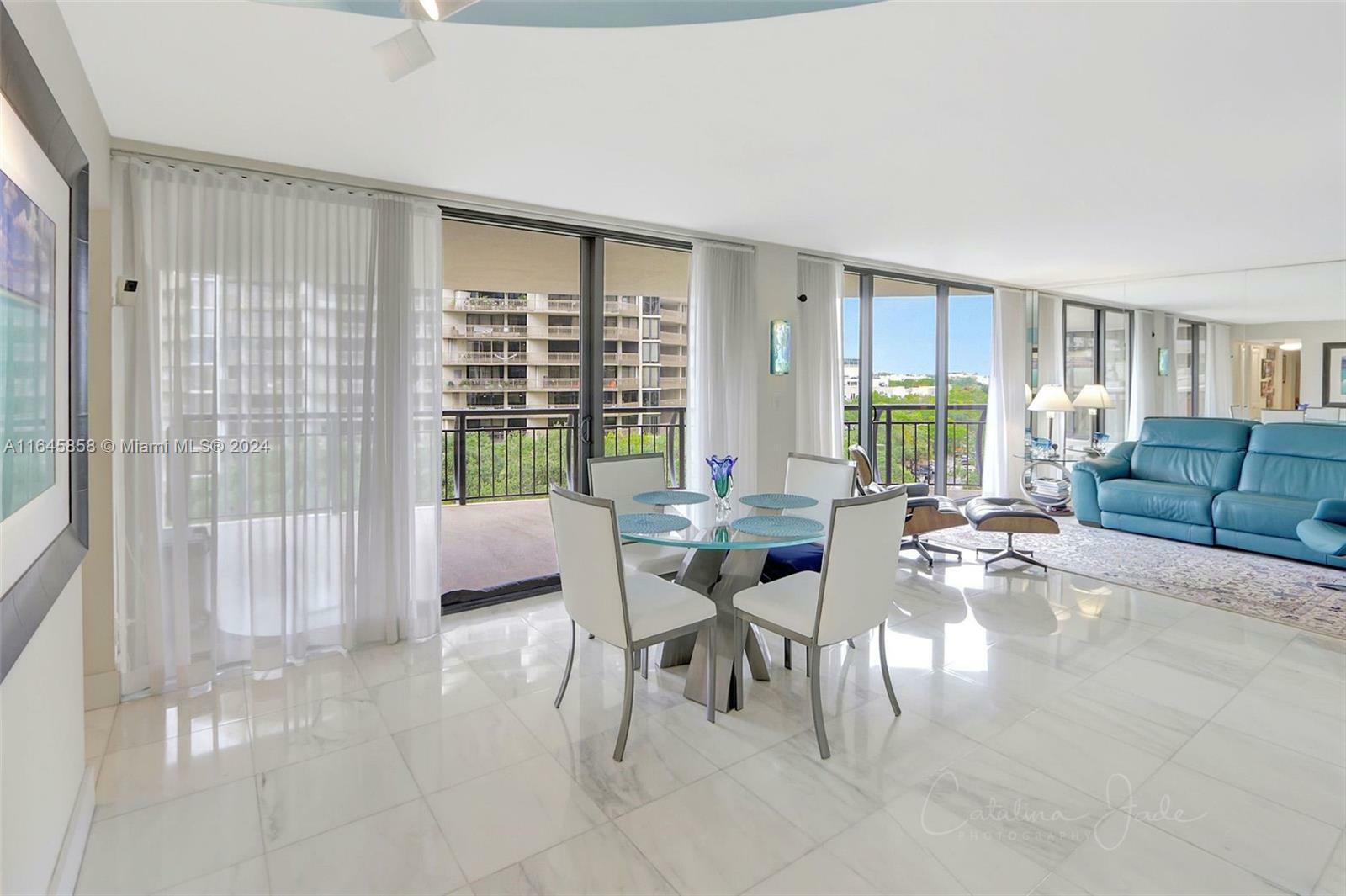 Property Photo:  2843 S Bayshore Dr 8B  FL 33133 