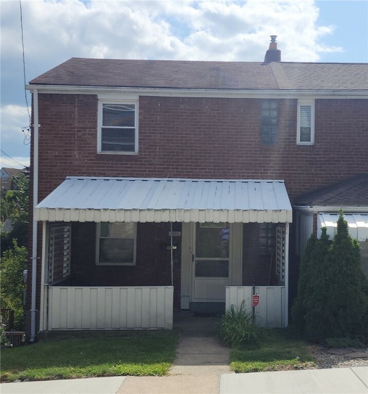 Property Photo:  2910 Pyramid Ave  PA 15227 