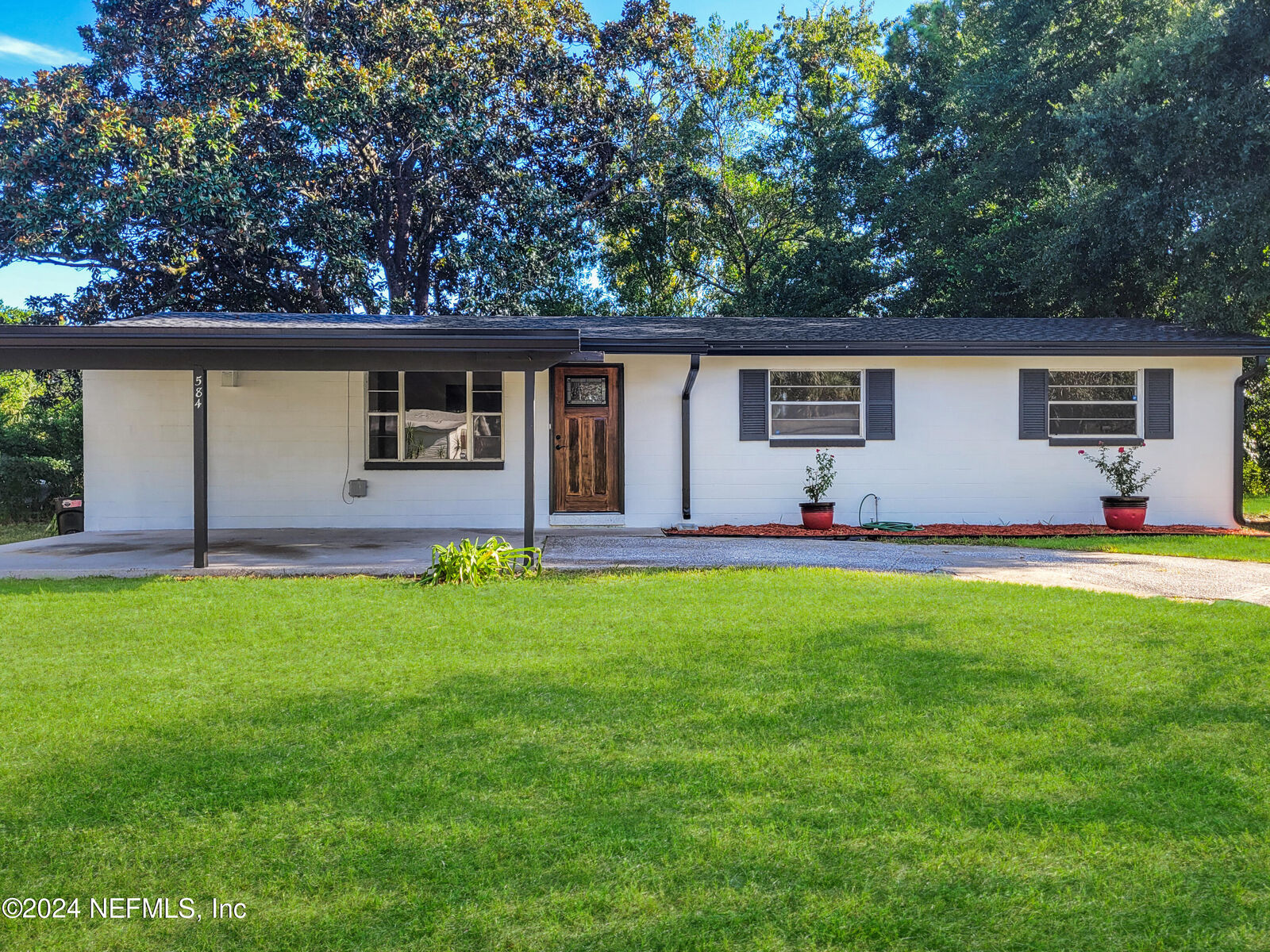 Property Photo:  584 Madeira Drive  FL 32073