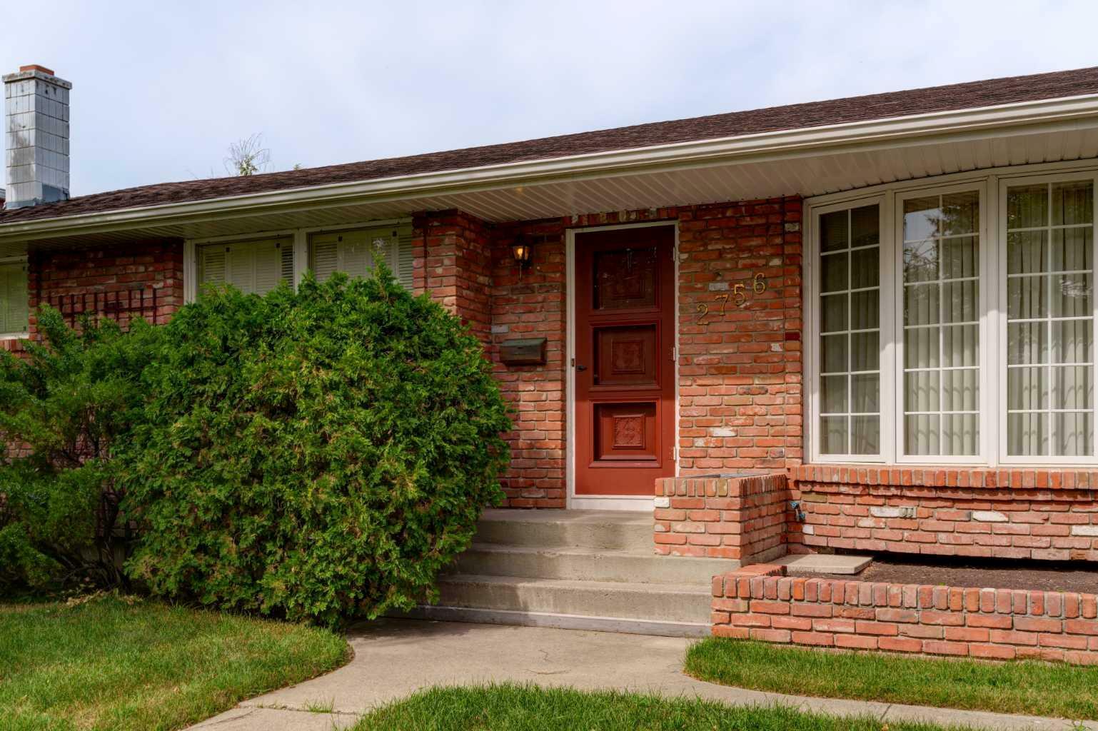 Property Photo: 2756 Lionel Crescent SW AB T3E 6B2
