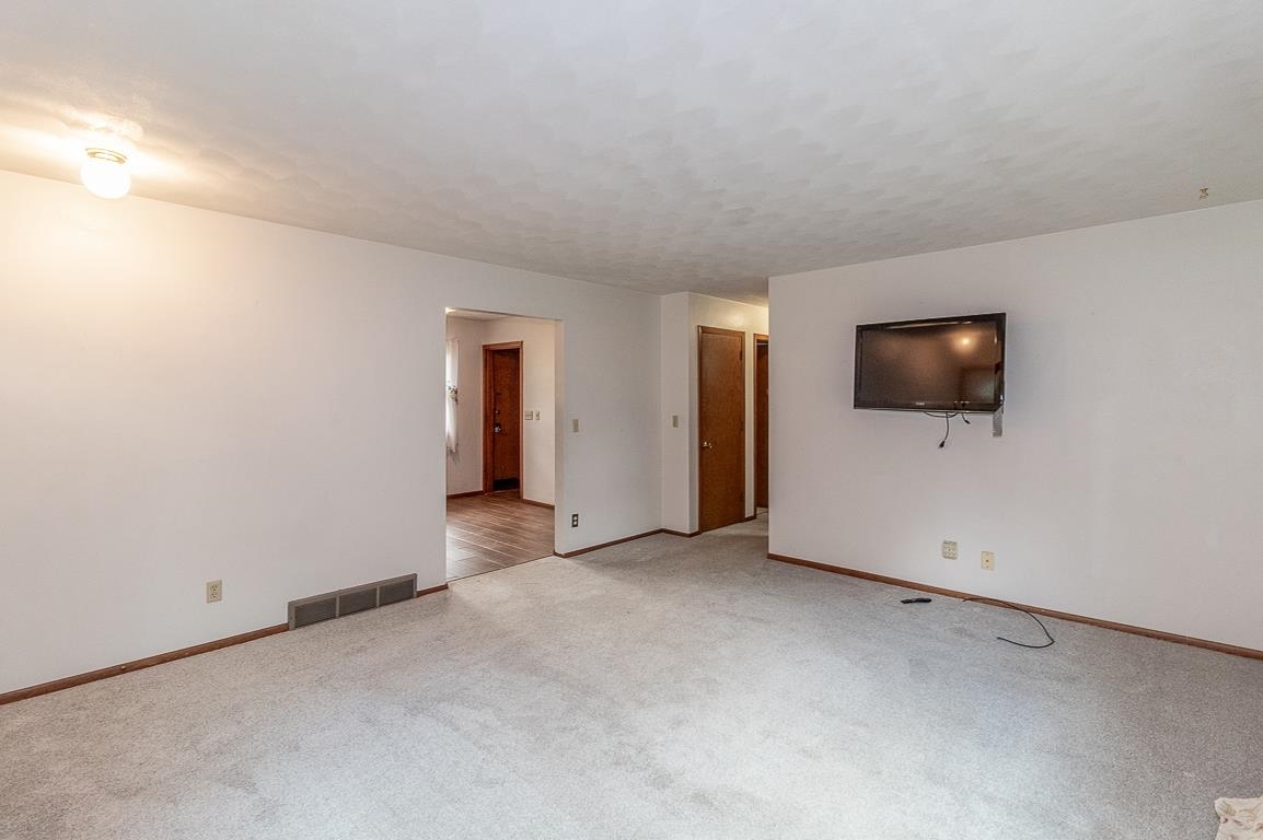 Property Photo:  511 E Wisconsin Street  WI 54983-9051 