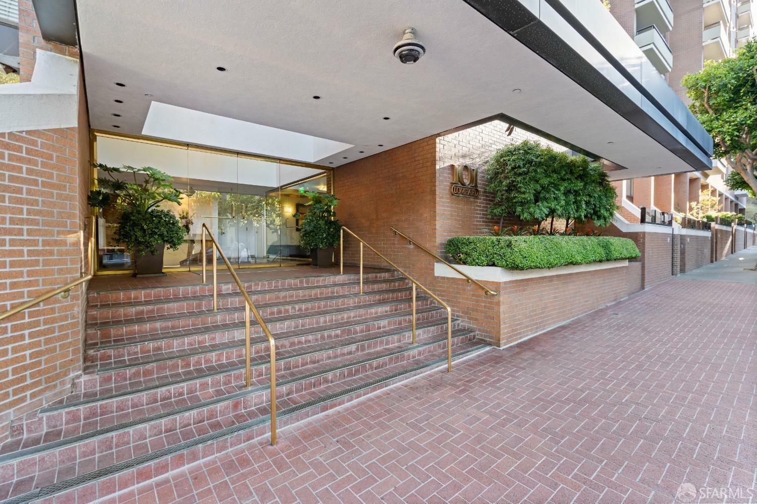 Property Photo:  101 Lombard Street 604W  CA 94111 