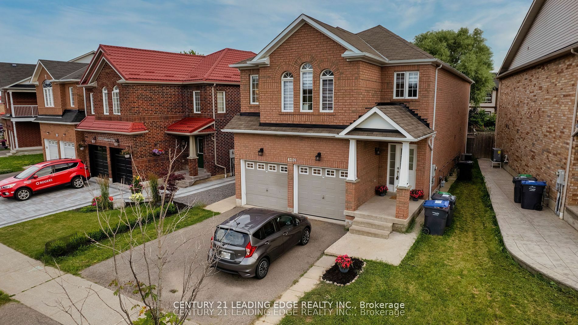 Photo de la propriété:  4289 Guildwood Way  ON L5R 0A7 