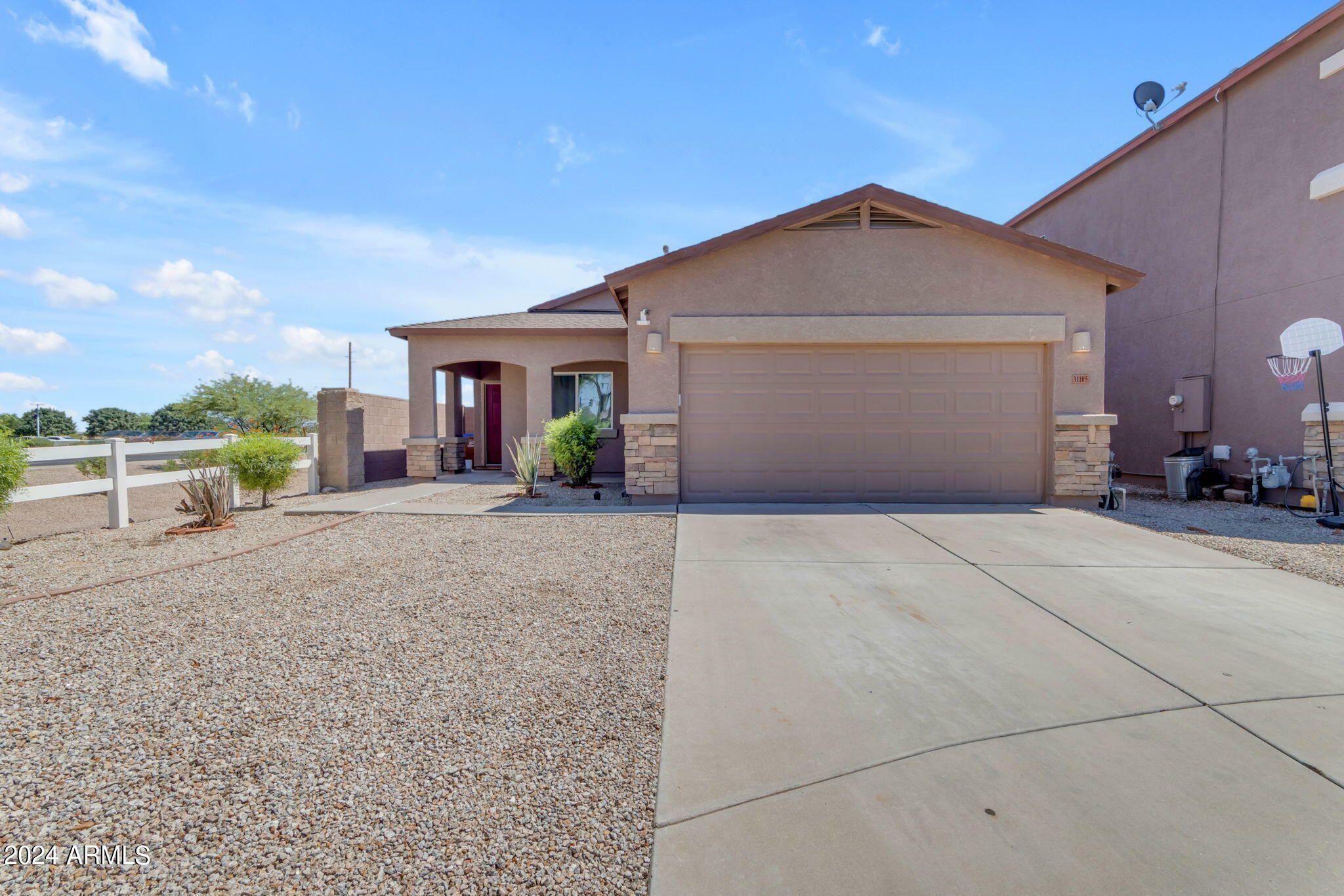 Property Photo:  31105 N Desert Honeysuckle Drive  AZ 85143 