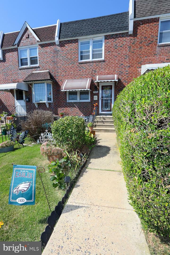 Property Photo:  3426 Arthur Street  PA 19136 