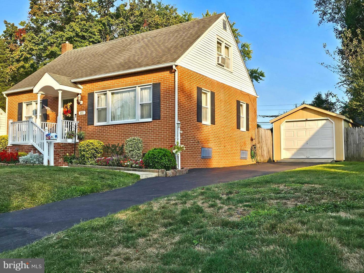 Property Photo:  609 S Gray Street  PA 19015 