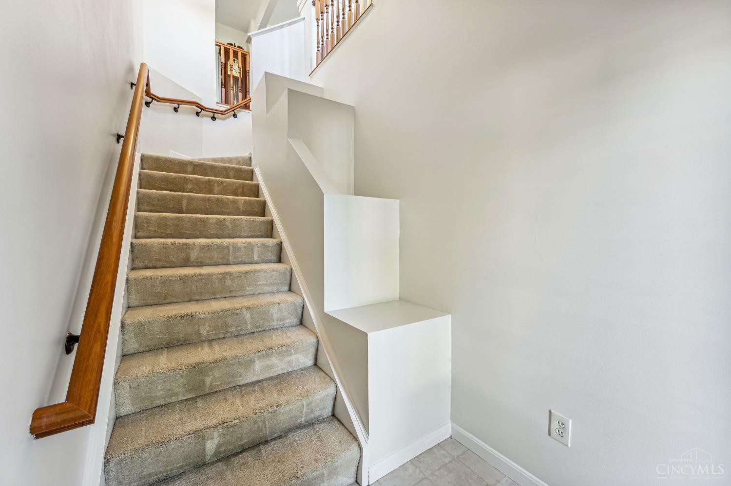 Property Photo:  5556 Sky Bridge Court  OH 45248 