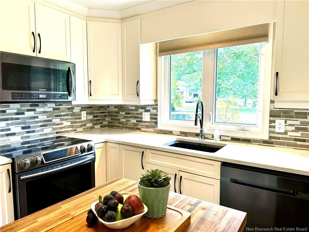 Property Photo:  429A Beauport Street  NB E4P 1G4 