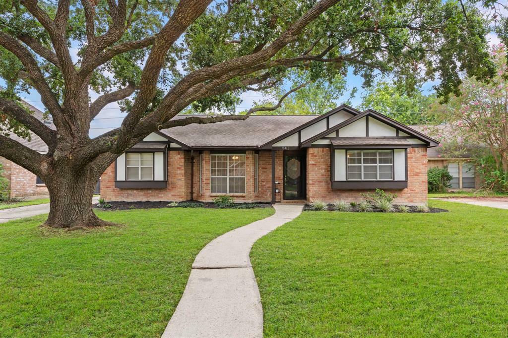 Property Photo:  13410 Meisterwood Drive  TX 77065 