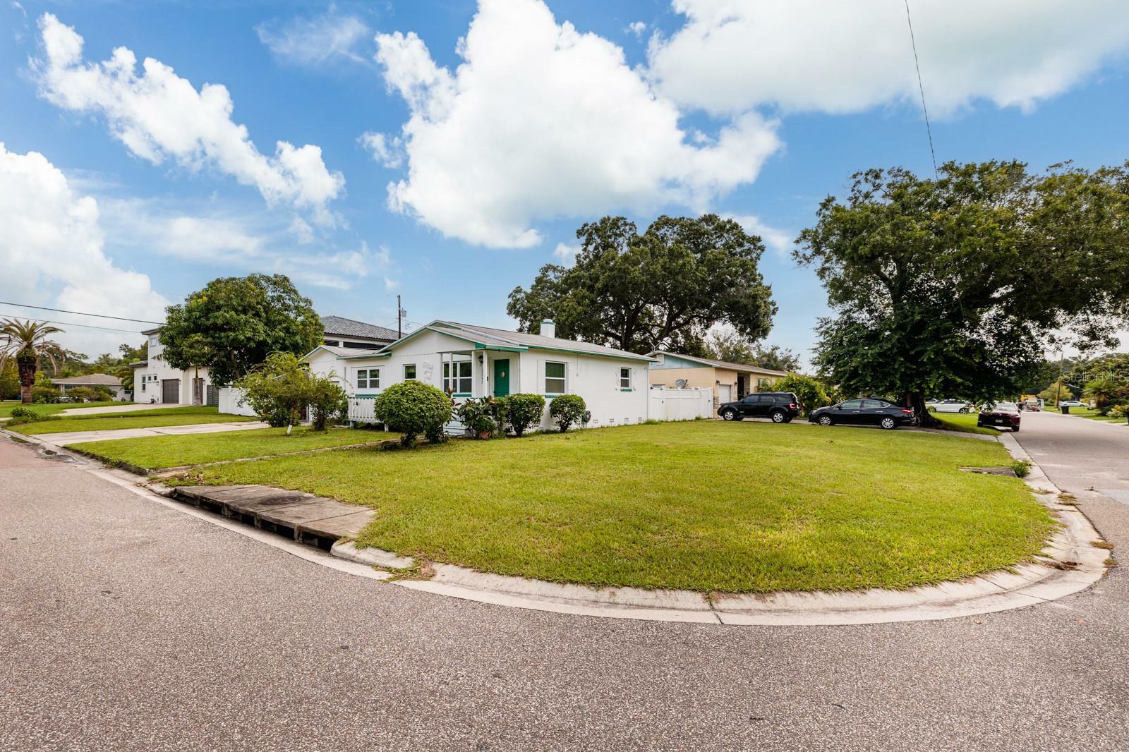 Property Photo:  2801 29th Street N  FL 33713 