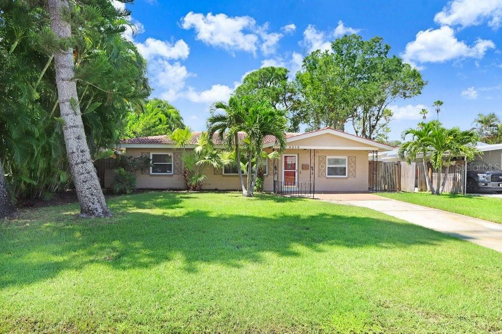 Property Photo:  4218 Carson Street NE  FL 33703 