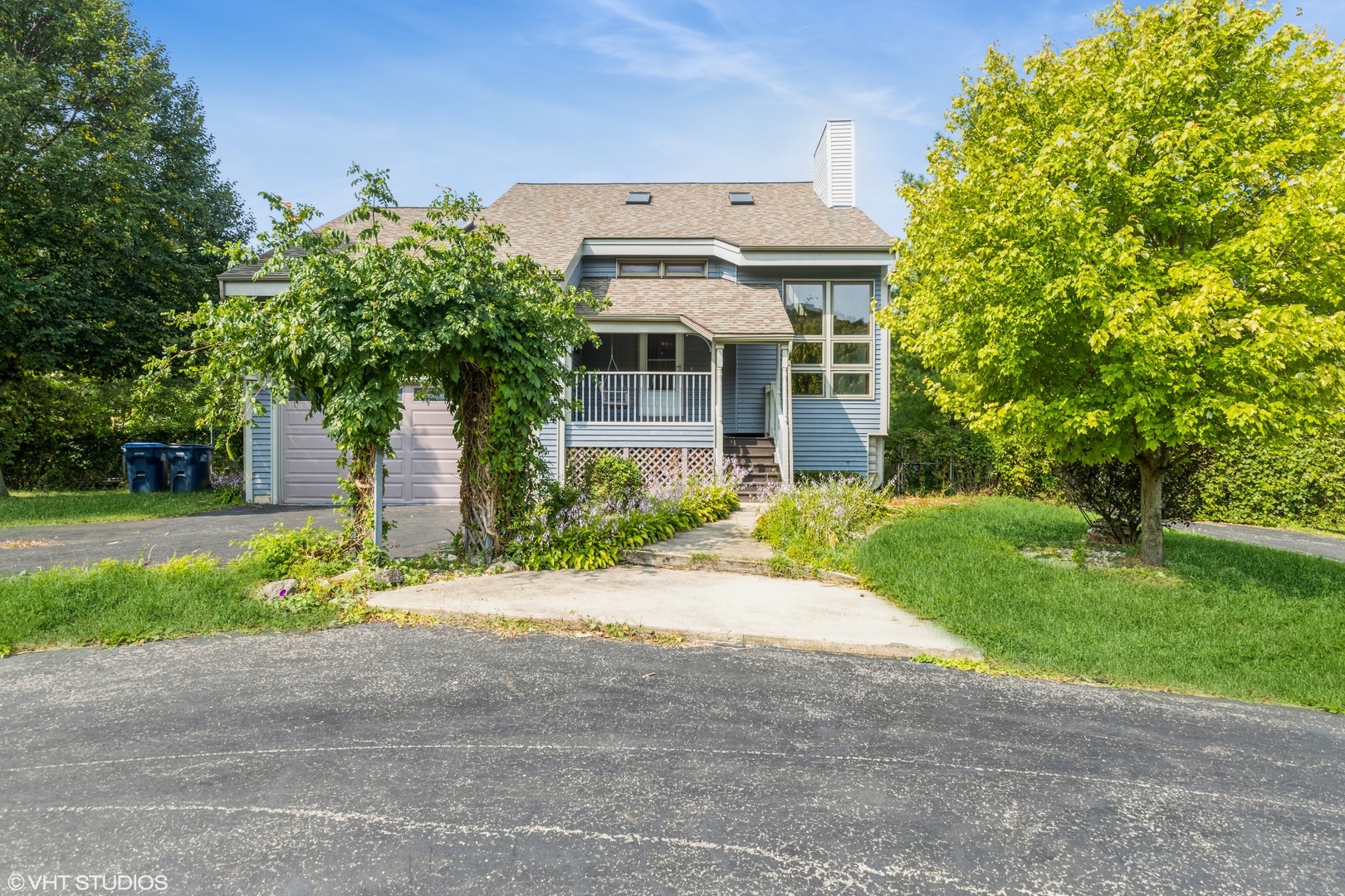 Property Photo:  28162 N Lake Drive  IL 60084 