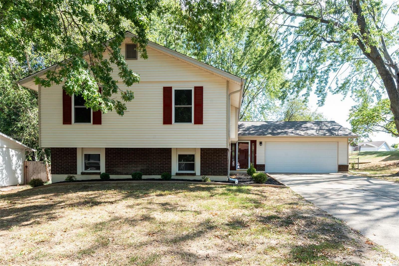 Property Photo:  25 Haverford Drive  MO 63376 