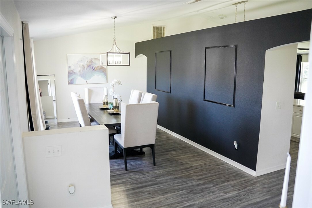 Property Photo:  2511 20th Street SW  FL 33976 