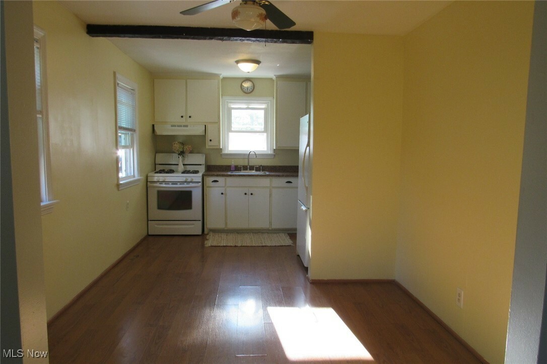 Property Photo:  610 Sherman Street  OH 44041 