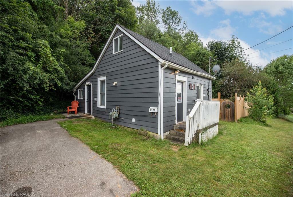 Photo de la propriété:  2525 3rd Avenue E  ON N4K 2M5 