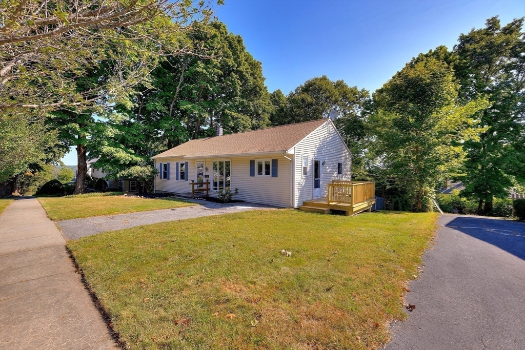 Property Photo:  25 Tahanto Rd  MA 01602 