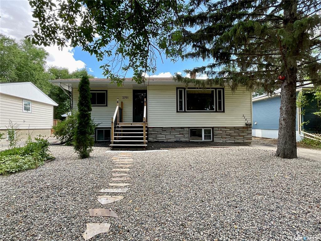 Property Photo:  2751 McAra Street  SK S4N 2X2 