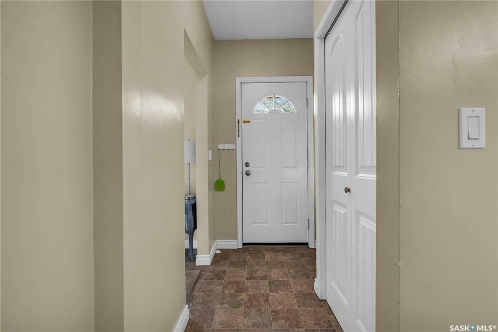 Property Photo:  1302 7th Avenue N  SK S7K 2W2 