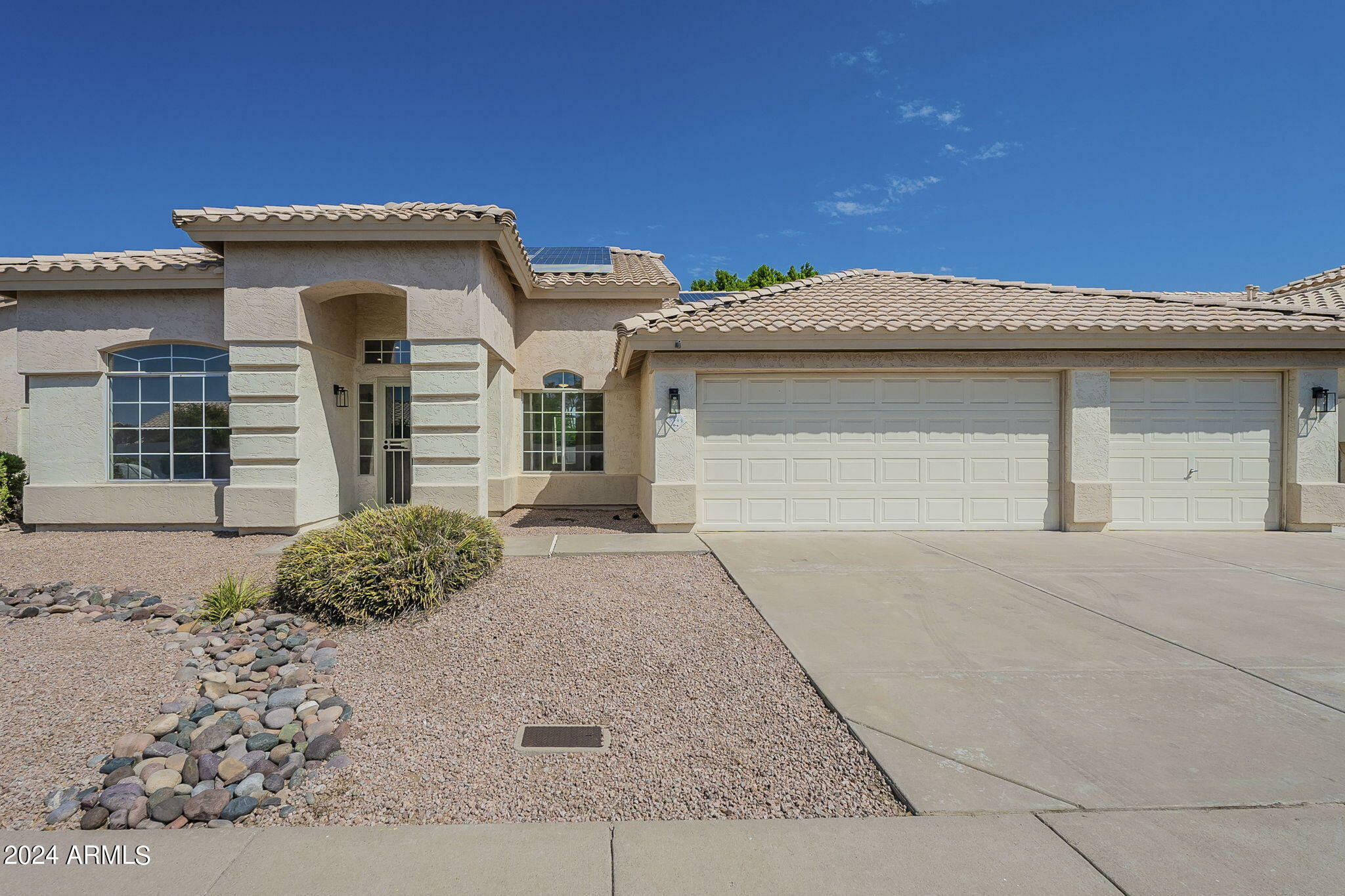 Property Photo:  3544 E Topeka Drive  AZ 85050 