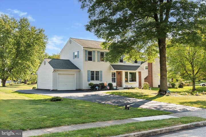 6005 Coldsprings Drive  Collegeville PA 19426 photo