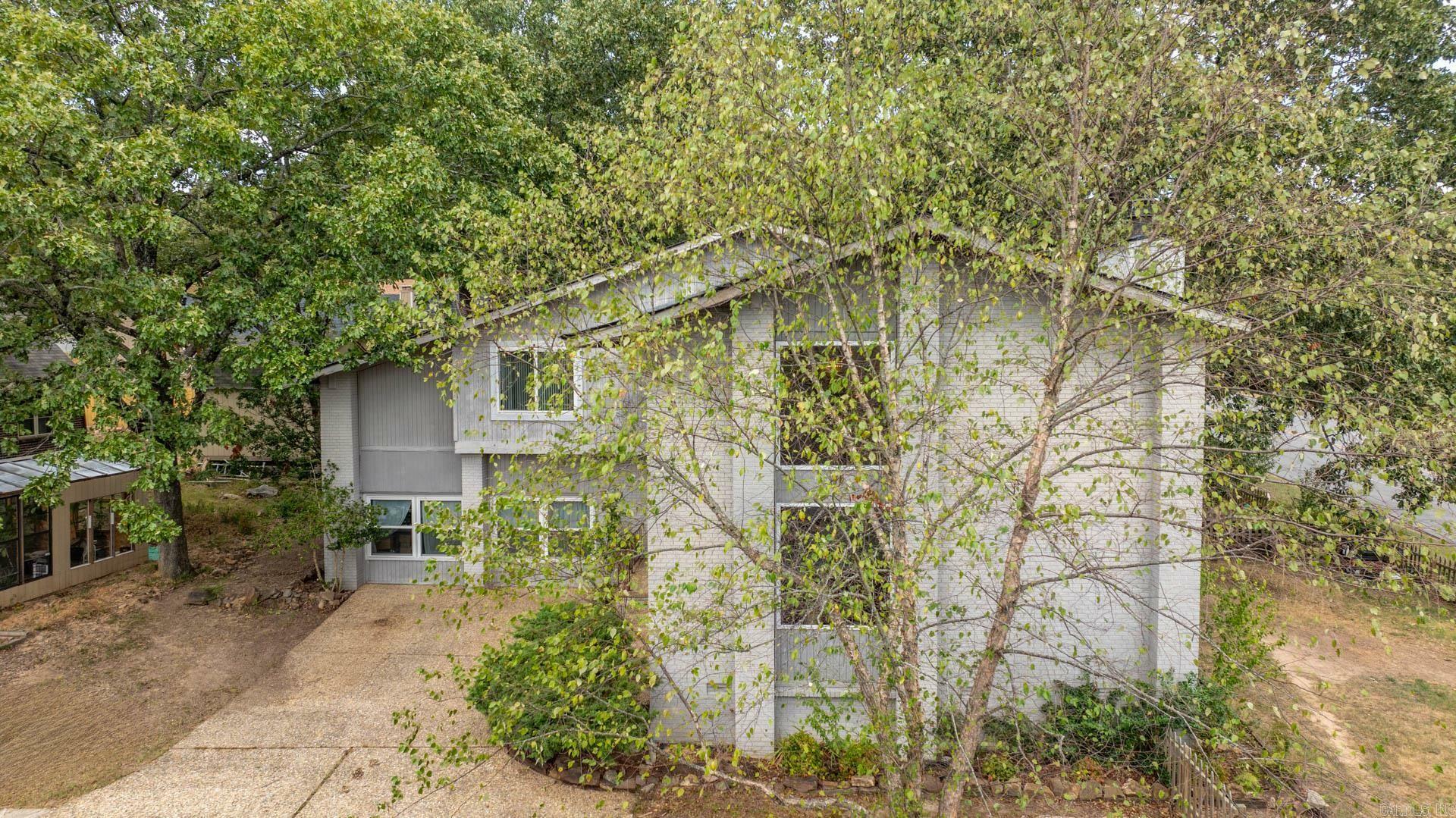 Property Photo:  5 Leisurewood Lane  AR 72113 