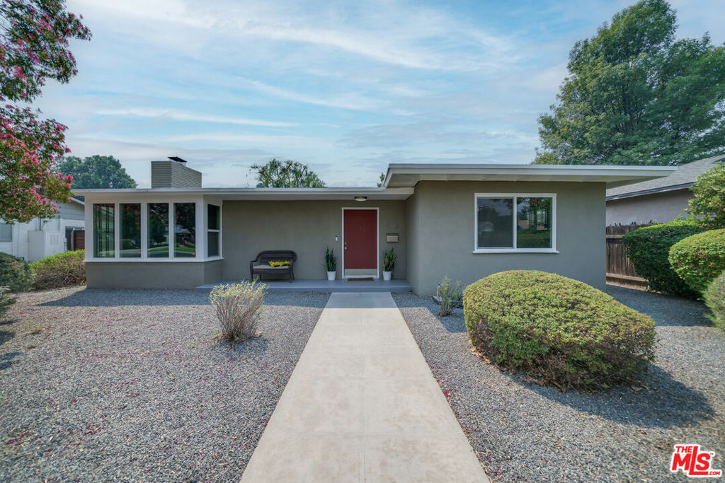 Property Photo:  4706 Rosewood Place  CA 92506 