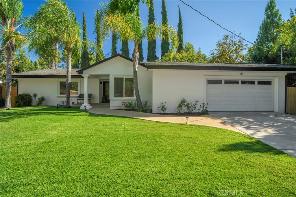 Property Photo:  24100 Philiprimm Street  CA 91367 