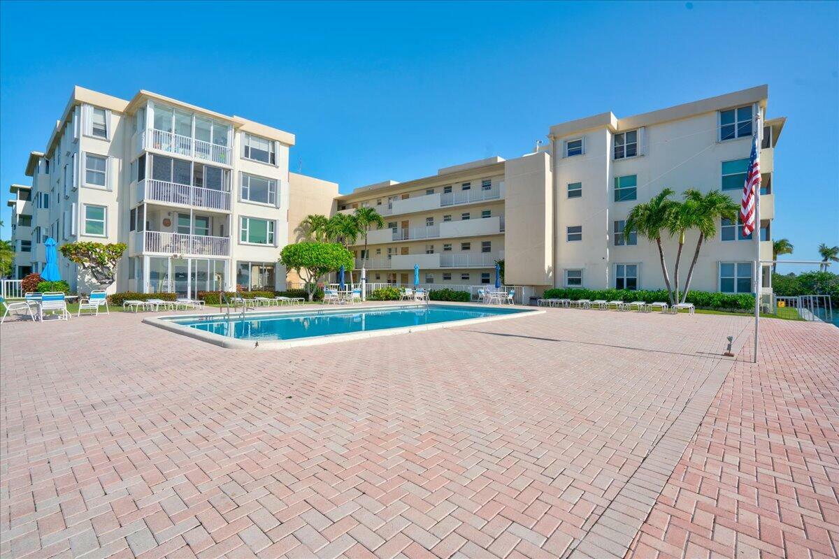 Property Photo:  1810 New Palm Way 216  FL 33435 