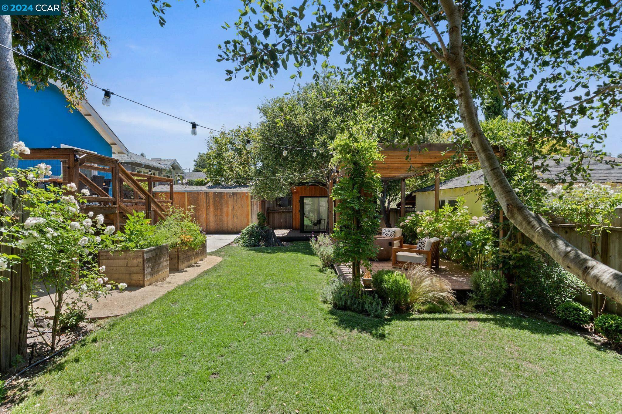 Property Photo:  1785 Brandon St  CA 94611 