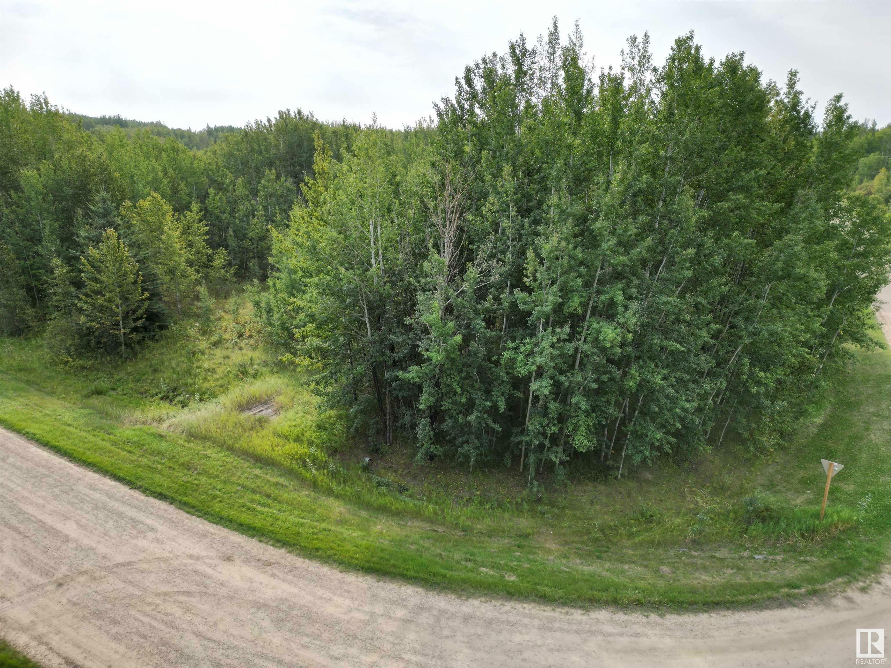 Property Photo:  50529 Rge Road 21 12  AB T7Y 2N4 