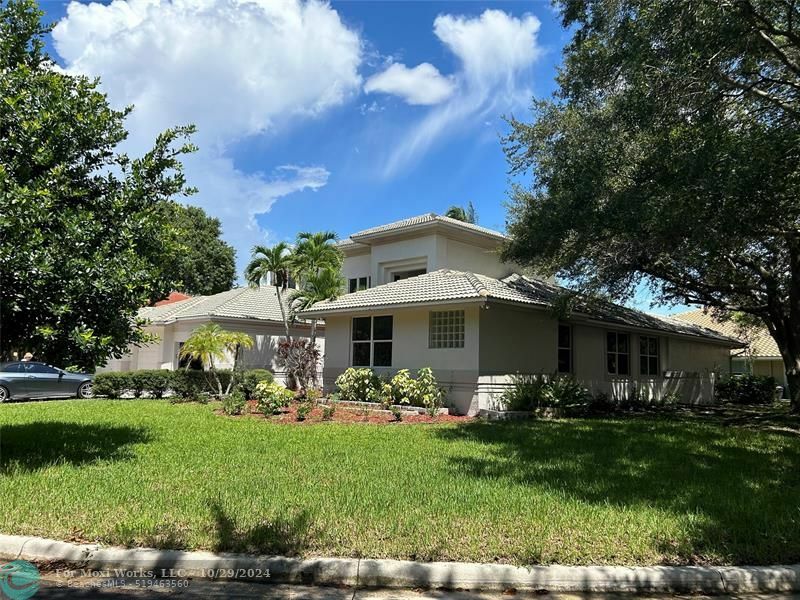 1025 NW 121st Ln  Coral Springs FL 33071 photo