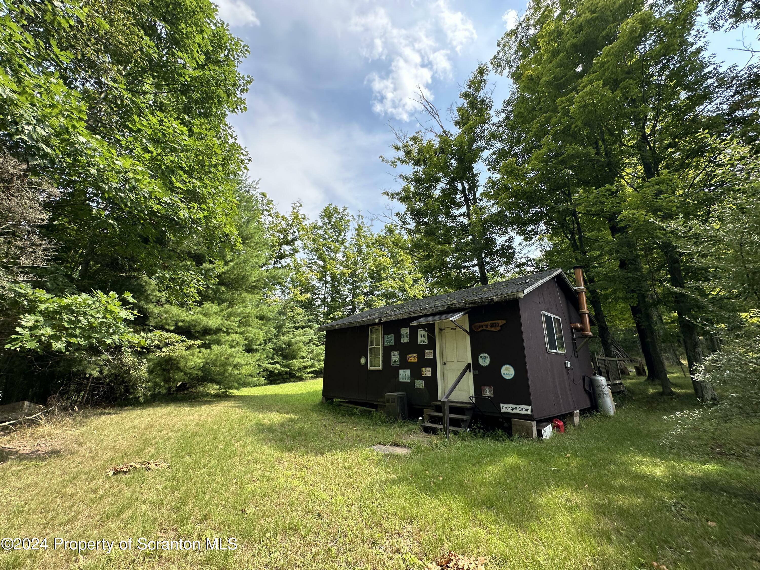 Property Photo:  692 Bowman Hollow  PA 18629 