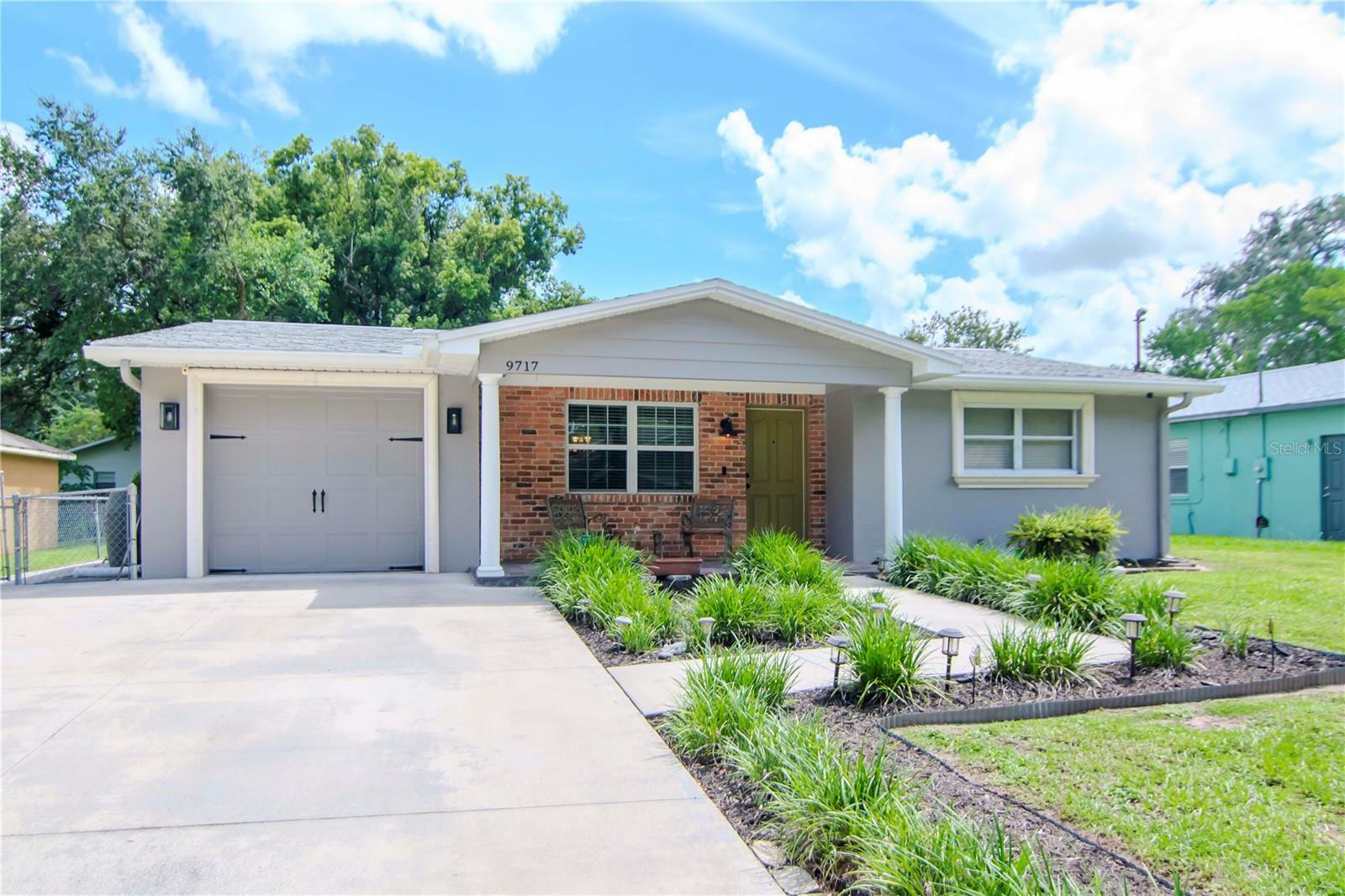 Property Photo:  9717 N Rome Avenue  FL 33612 