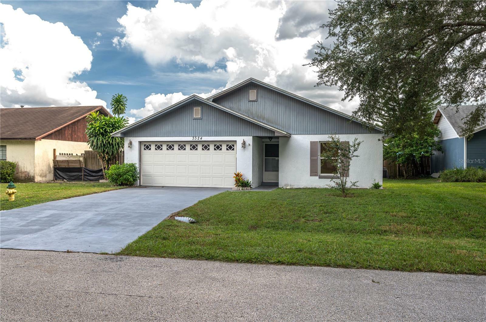 Property Photo:  3324 Fox Ridge Drive  FL 33884 