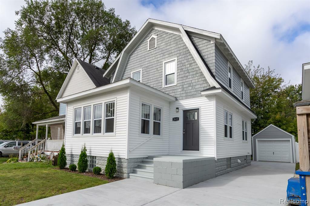 Property Photo: 2615 Gratiot Avenue MI 48060 2942