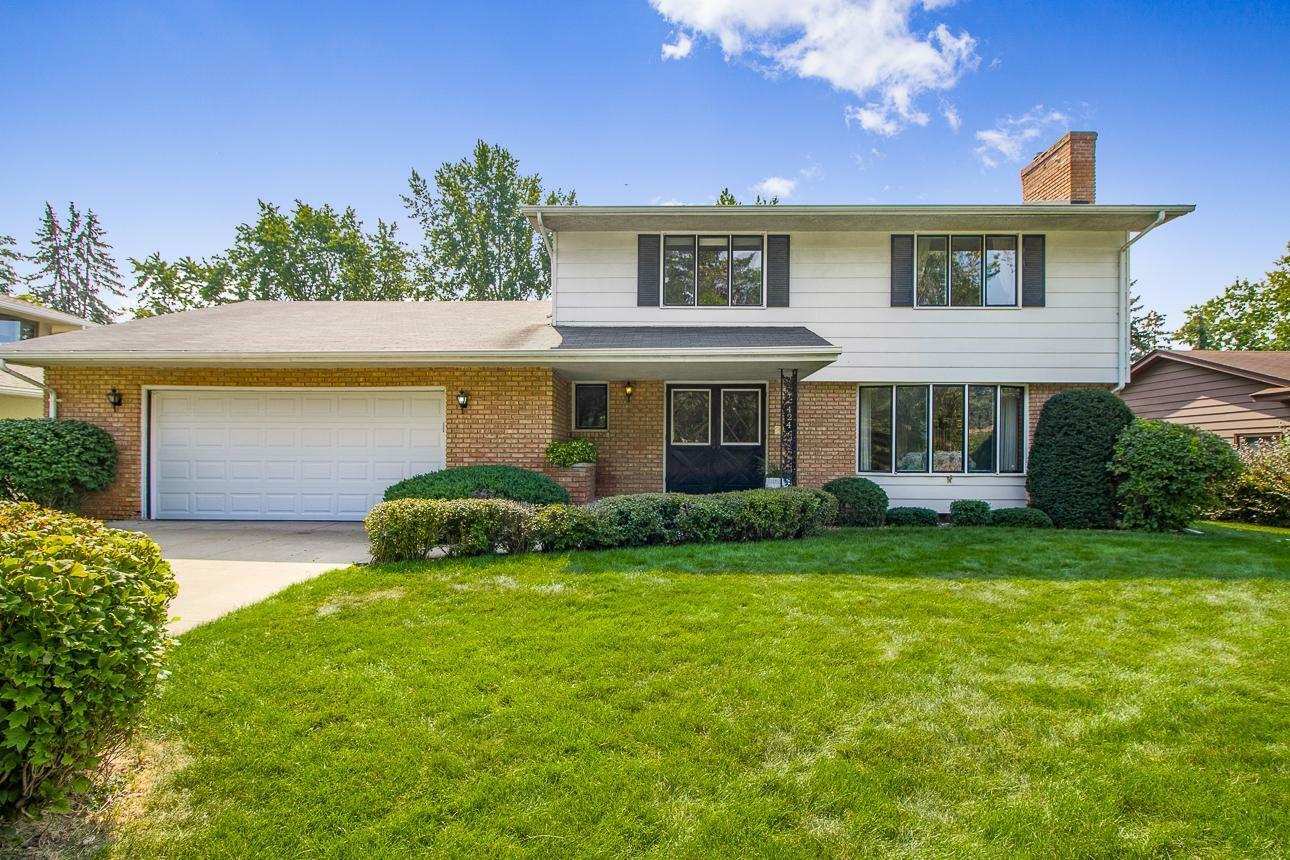 Property Photo:  424 Thompson Avenue W  MN 55118 